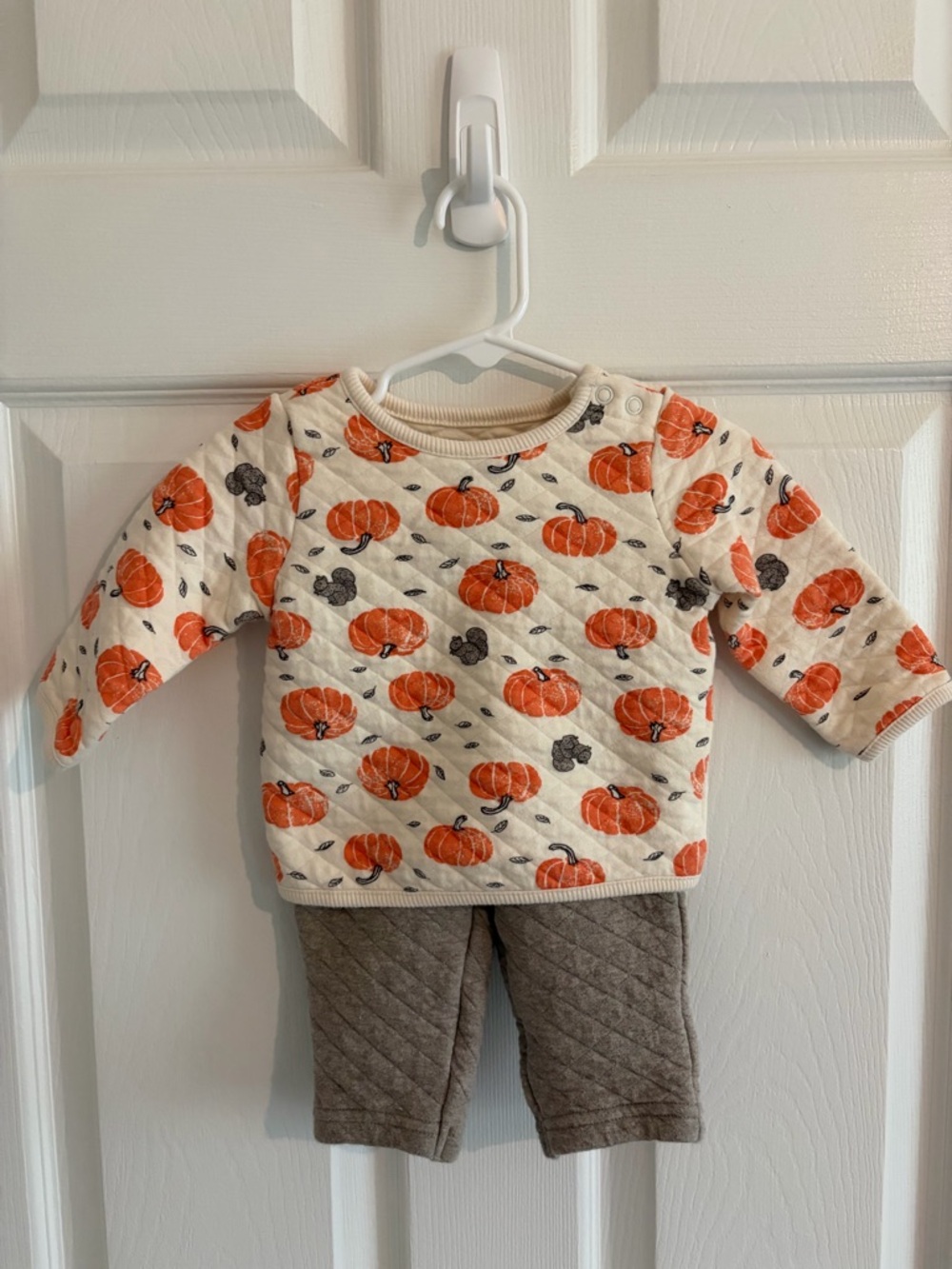 Organic Carter’s Baby Pumpkin Outfit 2pc Set Quilted Sweatshirt & Pants Fall 6M